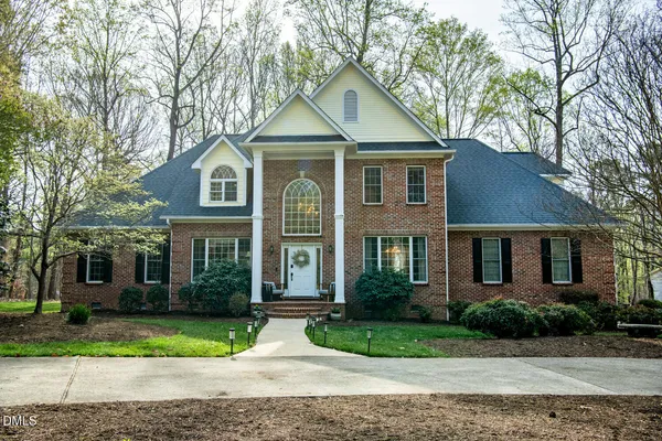 $750,000 | 527 Grand Oak Drive, Hillsborough, NC 27278