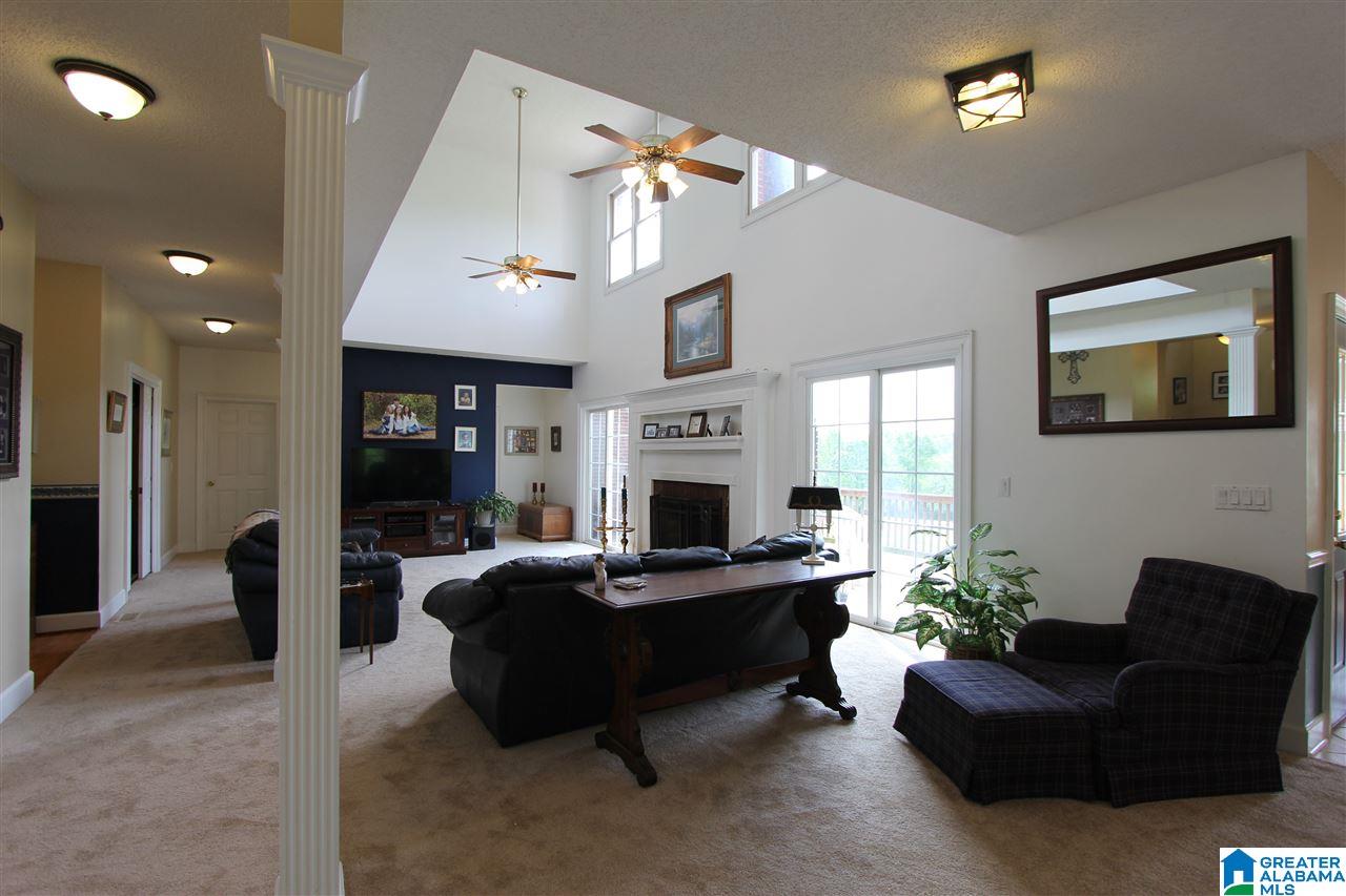 405 Hilldale Road Anniston, AL 36207 - Photo 3 of 50