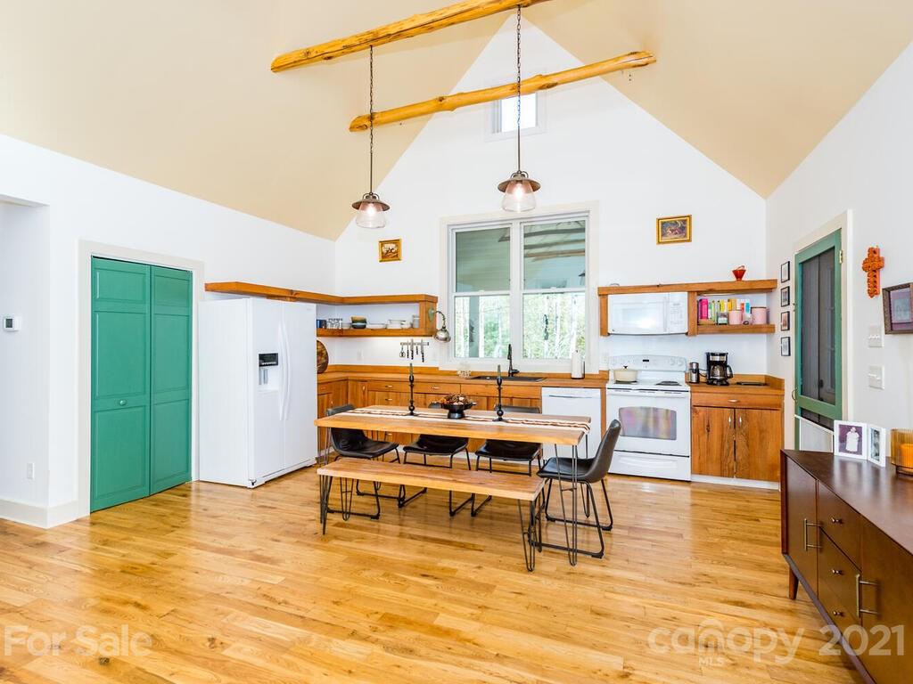 623 Board Tree Road Marshall, NC 28753 - Photo 11 of 39 Gallery Image 11