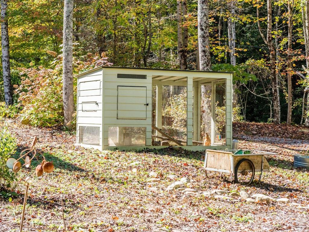 623 Board Tree Road Marshall, NC 28753 - Photo 29 of 39 Gallery Image 29
