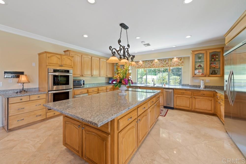 13550 Highlands Ranch Road Poway, CA 92064 - Photo 7 of 25