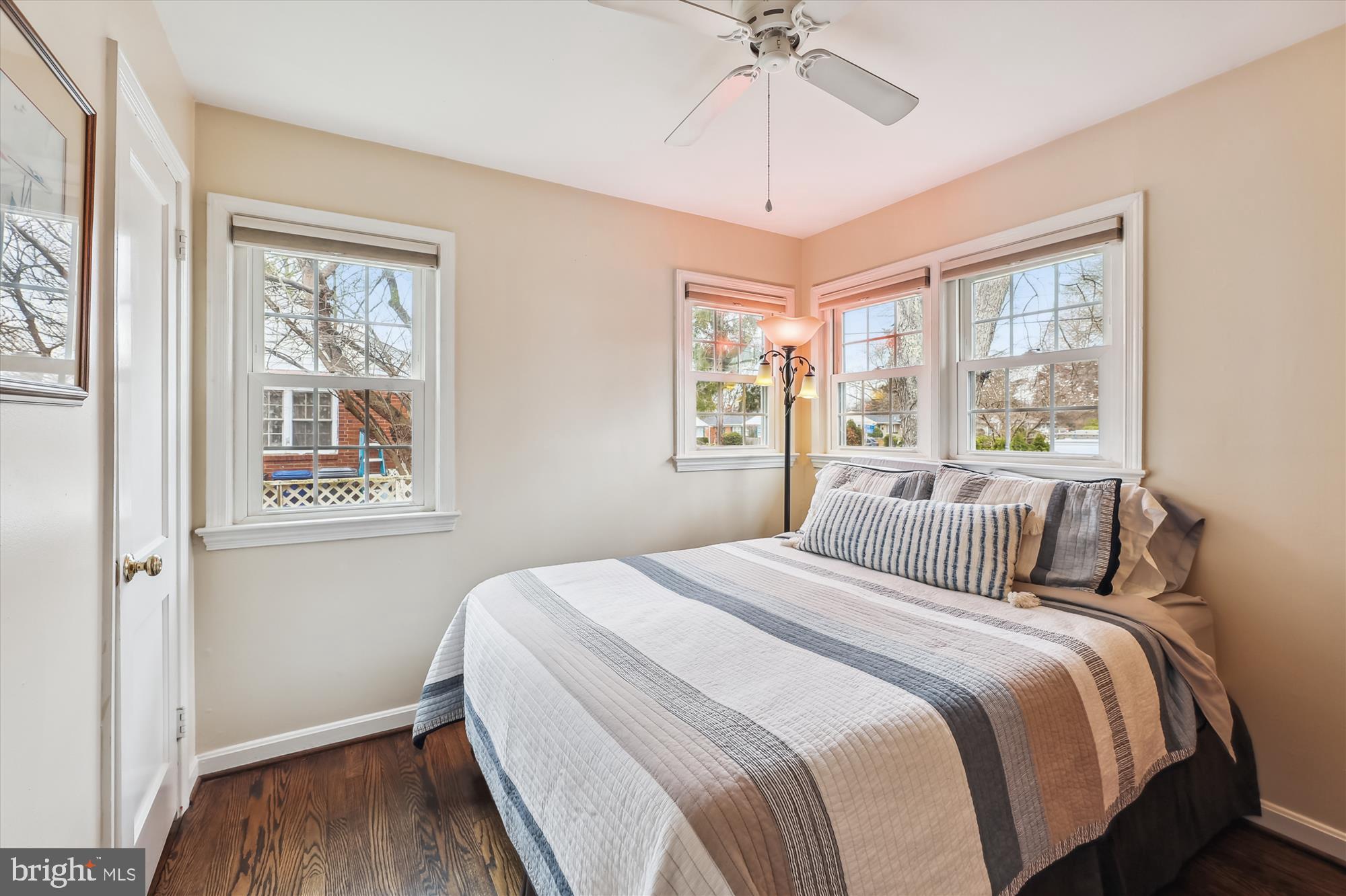 1611 Baltimore Road Alexandria, VA 22308 - Photo 15 of 49 Second Bedroom with Unique Corner Windows