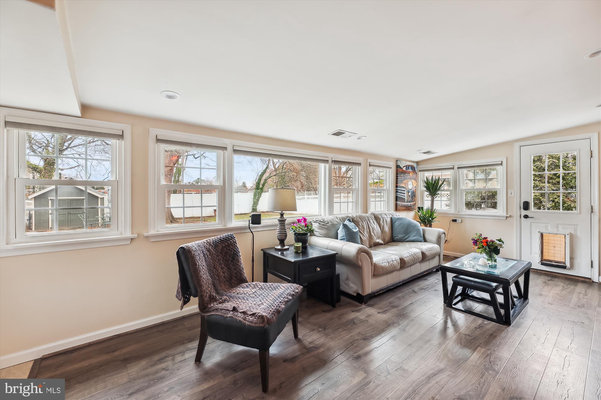 1611 Baltimore Road Alexandria, VA 22308 - Photo 2 of 49 Bonus Room - Family Rm, Etc - Windows to Yard