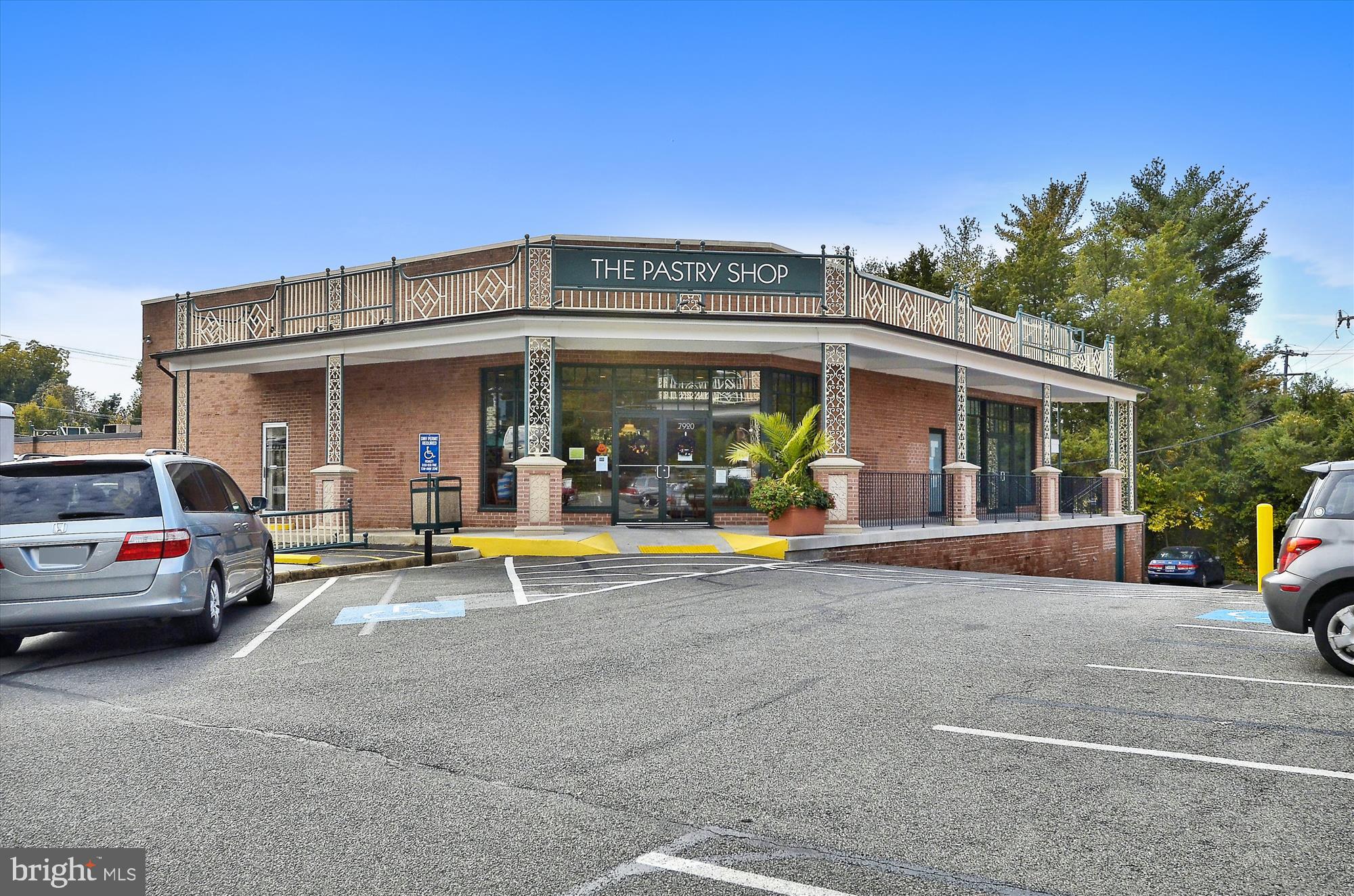 1611 Baltimore Road Alexandria, VA 22308 - Photo 33 of 49 Hello Delicious!!