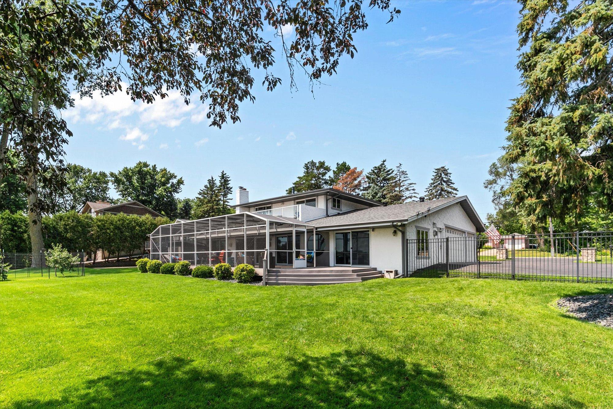 2065 Long Lake Road New Brighton, MN 55112 - Photo 63 of 72