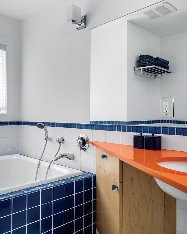 17 Kent Square Brookline, MA 02446 - Photo 12 of 17 Gallery Image 12