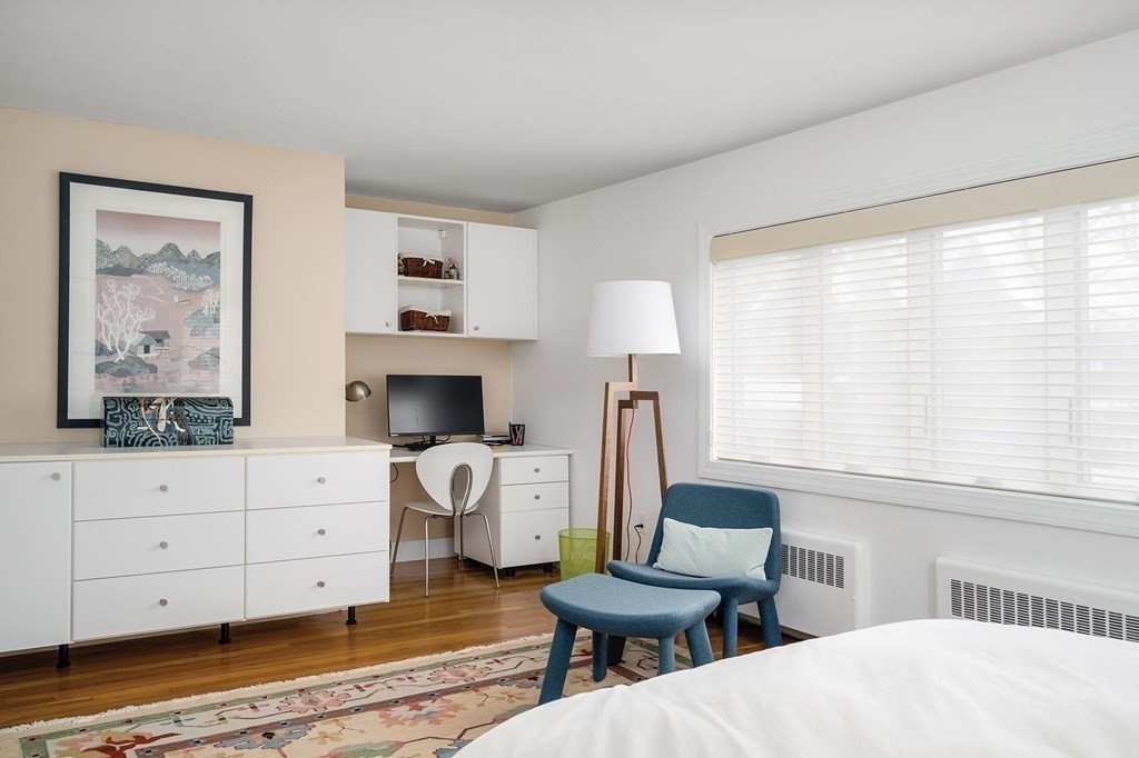 17 Kent Square Brookline, MA 02446 - Photo 7 of 17 Gallery Image 7