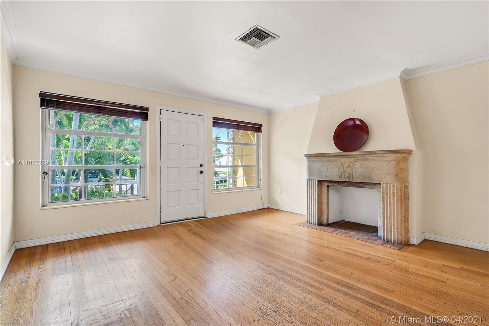 435 Southwest 30th Road Miami, FL 33129 - Photo 3 of 27