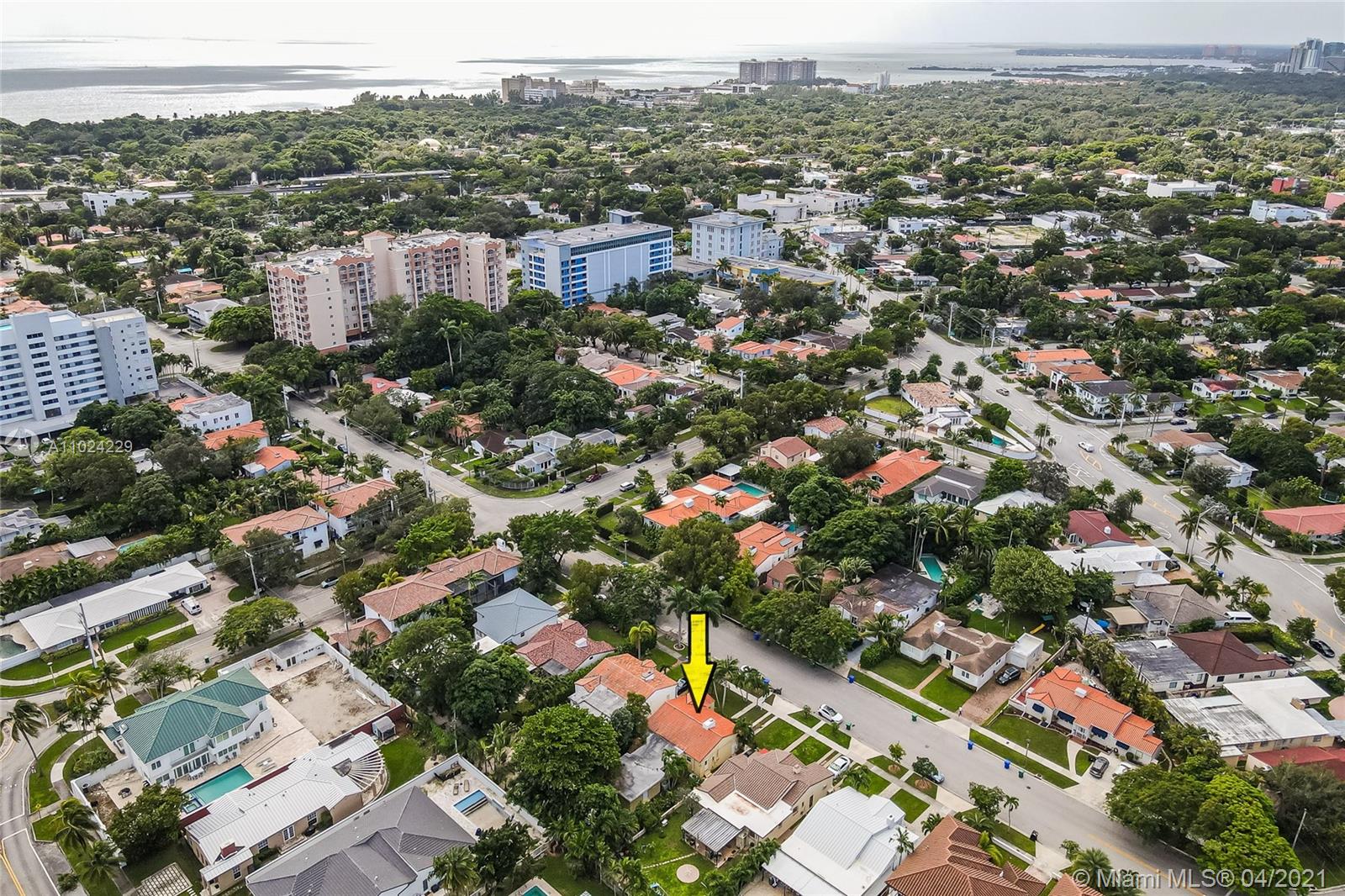 435 Southwest 30th Road Miami, FL 33129 - Photo 23 of 27