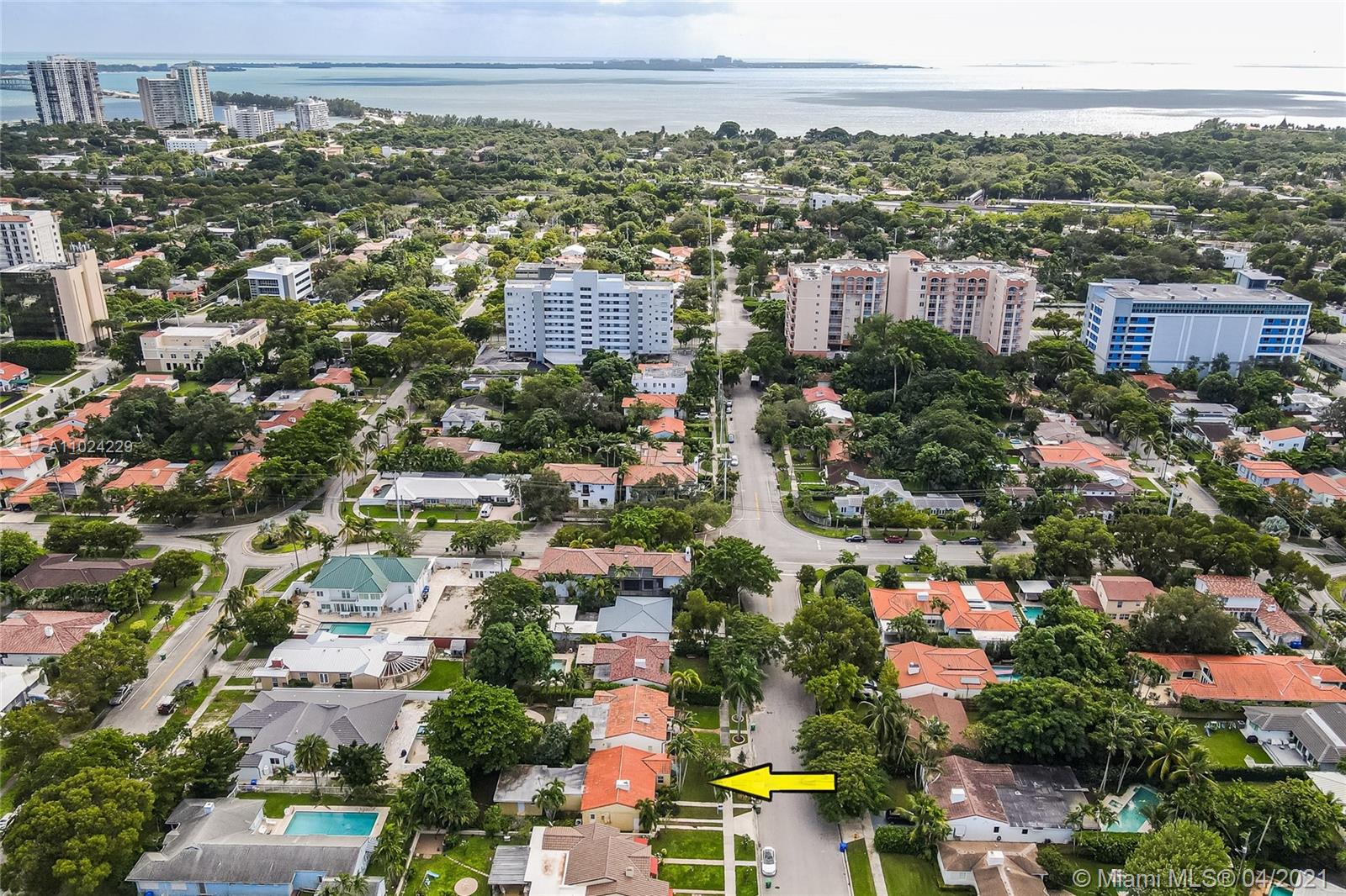 435 Southwest 30th Road Miami, FL 33129 - Photo 24 of 27