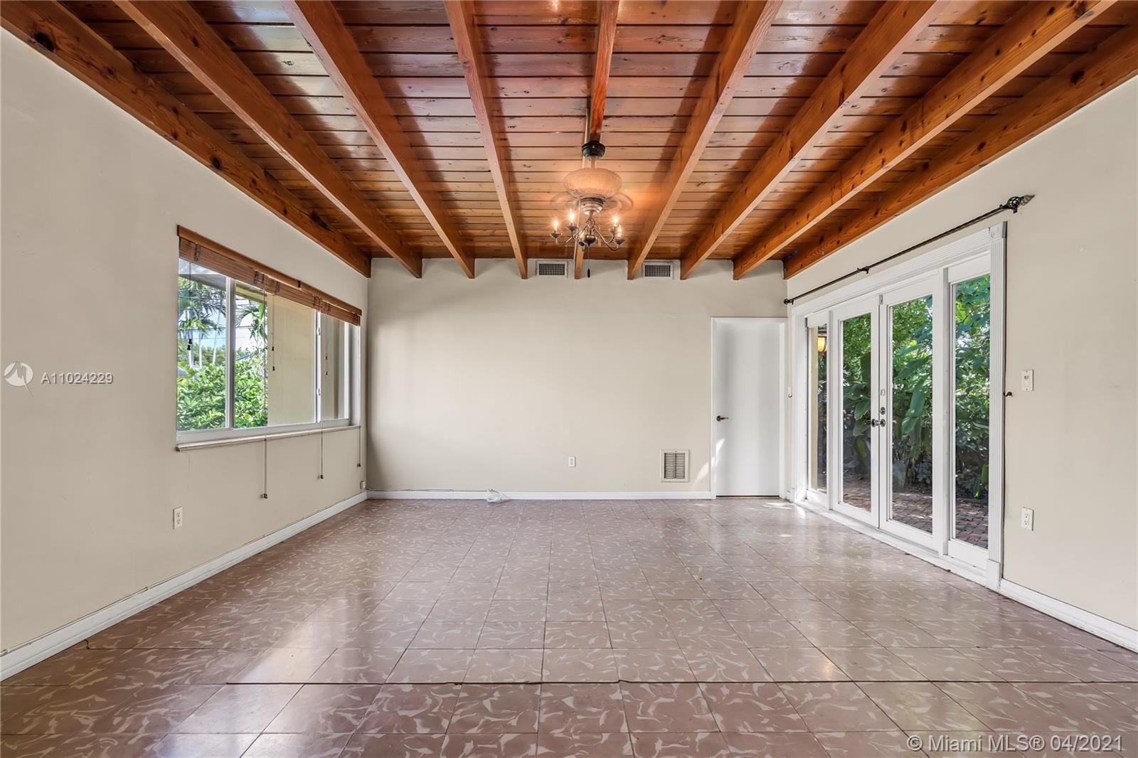 435 Southwest 30th Road Miami, FL 33129 - Photo 5 of 27