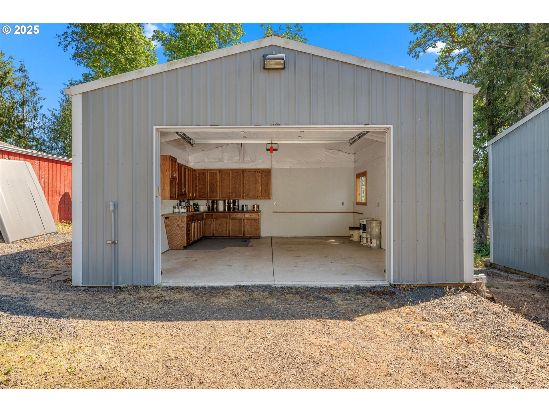 32117 Bellinger Scale Road Lebanon, OR 97355 - Photo 32 of 40 Gallery Image 32