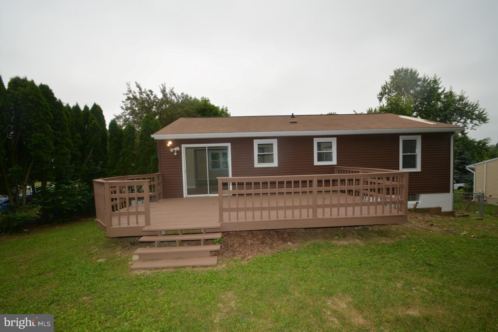 2911 Michelle Road Manchester, MD 21102 - Photo 22 of 23 Exterior (Rear)