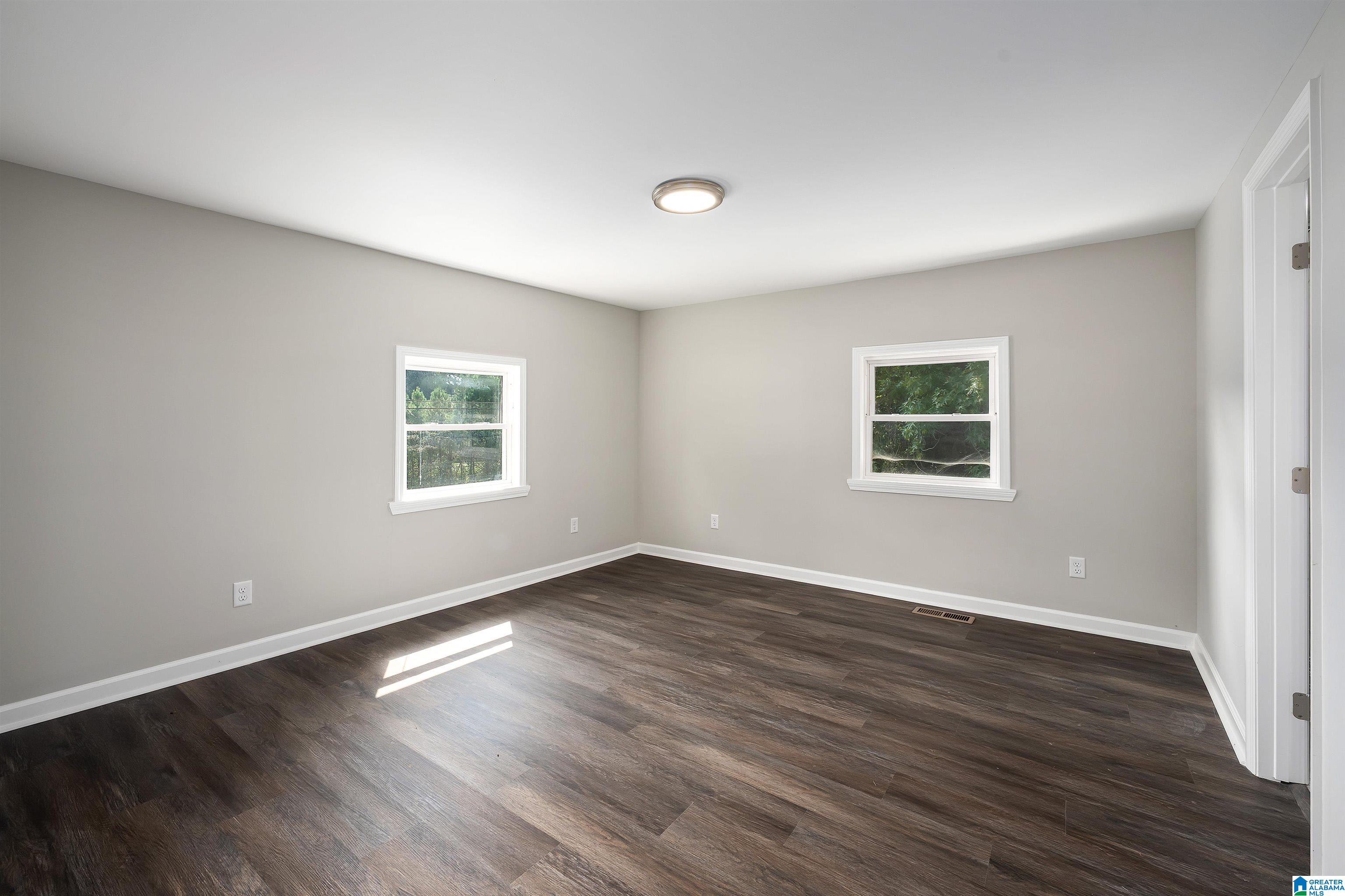 936 Pineview Road Birmingham, AL 35210 - Photo 13 of 24