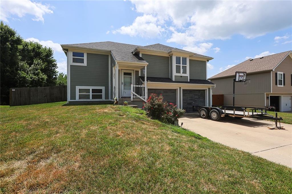 205 Echo Ridge Buckner, MO 64016 - Photo 1 of 28