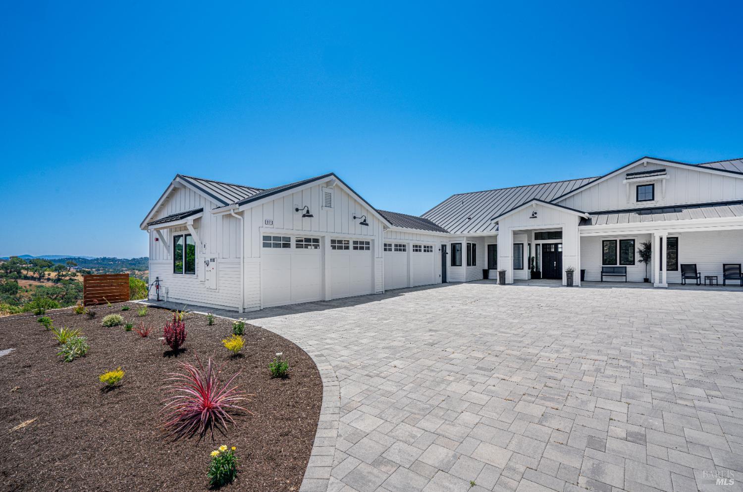 9110 Chalk Hill Road Healdsburg, CA 95448 - Photo 3 of 59