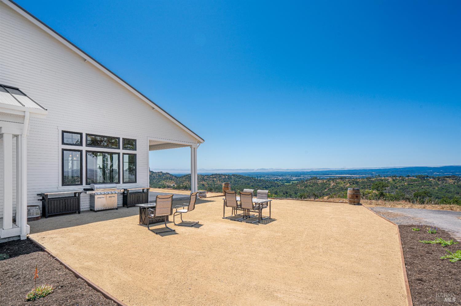 9110 Chalk Hill Road Healdsburg, CA 95448 - Photo 5 of 59