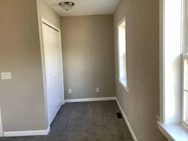 $154,900 | 801 East Toledo Avenue, Peoria Heights, IL 61616