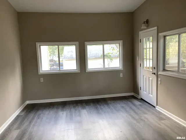 $154,900 | 801 East Toledo Avenue, Peoria Heights, IL 61616