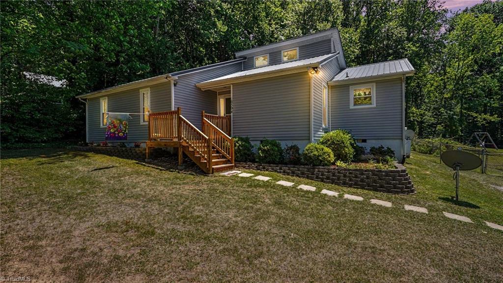 6594 Riverwood Road Walkertown, NC 27051 - Photo 2 of 30