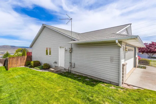 $394,000 | 933 Cypress Court, Lewiston, ID 83501