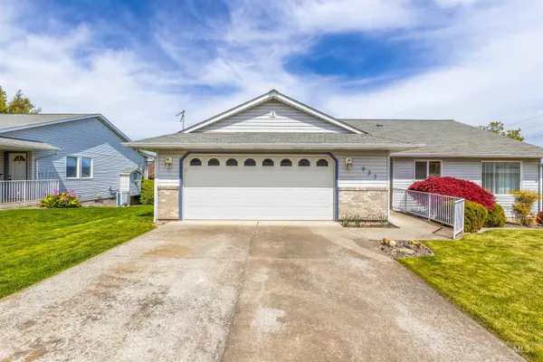 $394,000 | 933 Cypress Court, Lewiston, ID 83501
