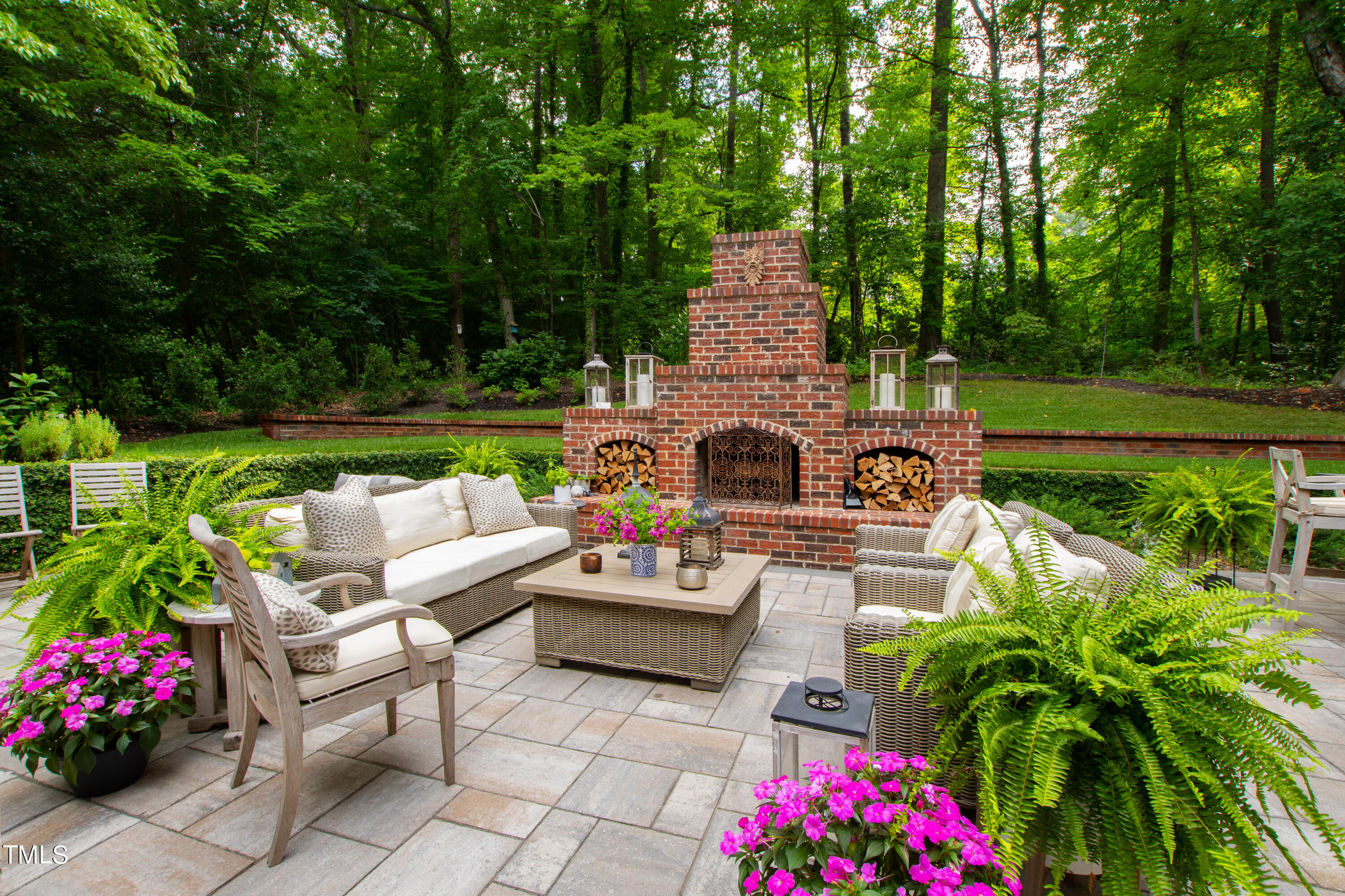 612 Marlowe Road Raleigh, NC 27609 - Photo 4 of 60 BAck 5
