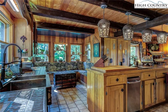 $968,500 | 2453 Payne Branch Road, Blowing Rock, NC 28605