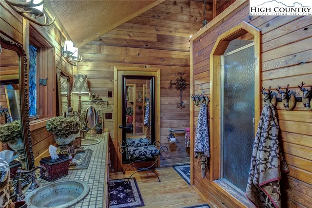 $968,500 | 2453 Payne Branch Road, Blowing Rock, NC 28605