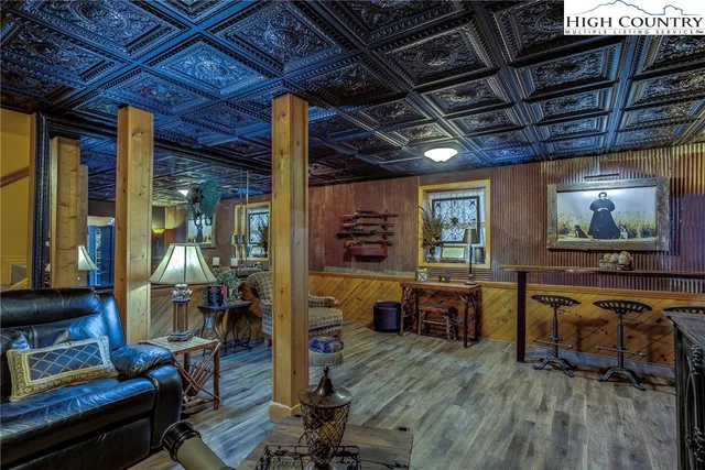 $968,500 | 2453 Payne Branch Road, Blowing Rock, NC 28605