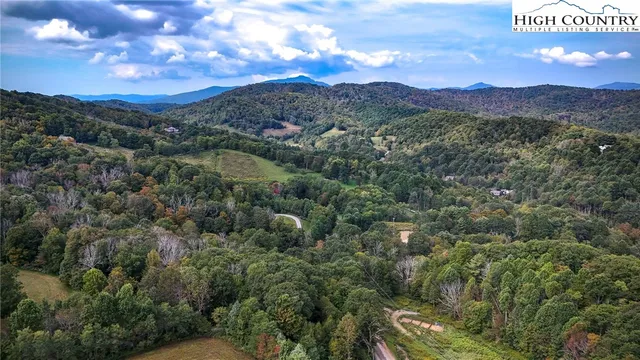 $968,500 | 2453 Payne Branch Road, Blowing Rock, NC 28605
