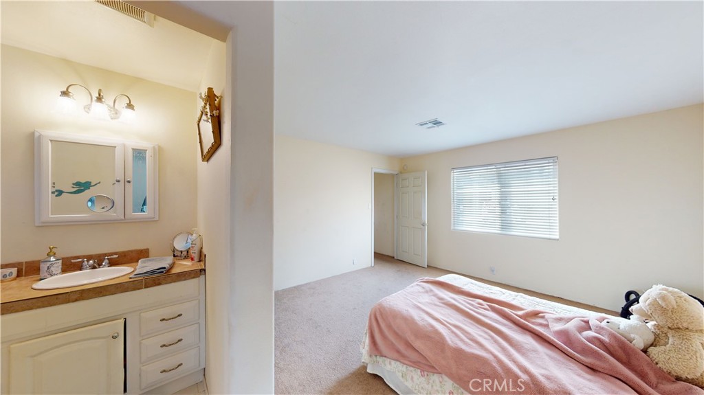 107 Malaga Street Tustin, CA 92780 - Photo 16 of 34