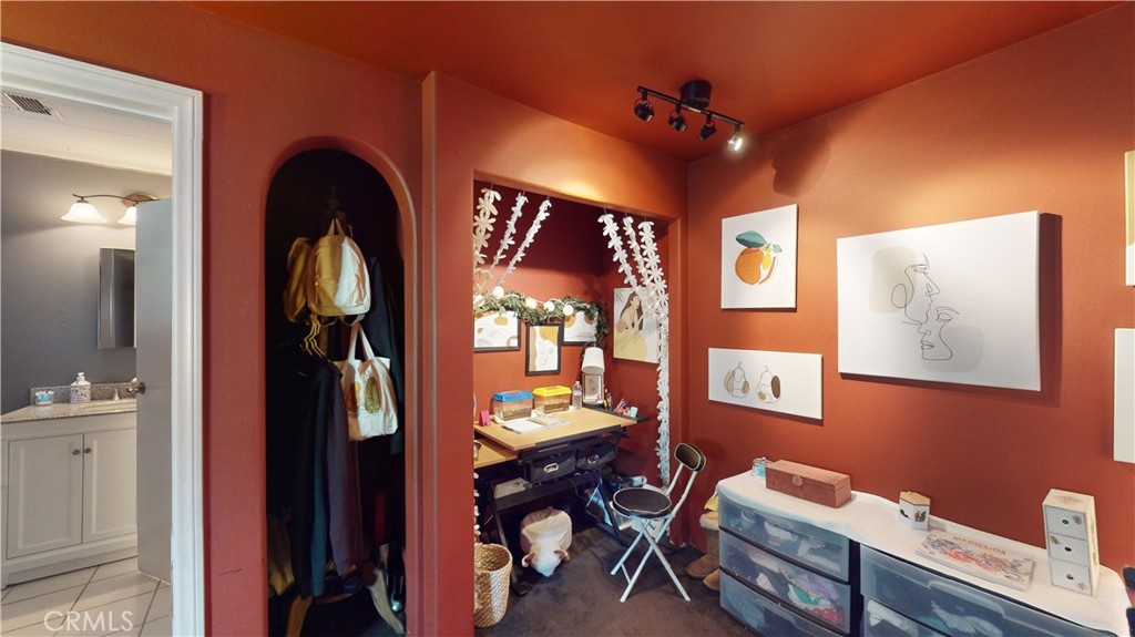 107 Malaga Street Tustin, CA 92780 - Photo 19 of 34