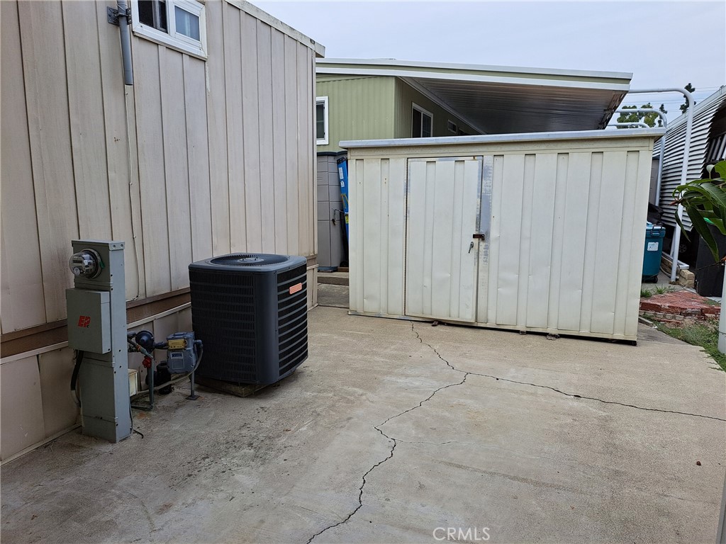 107 Malaga Street Tustin, CA 92780 - Photo 24 of 34