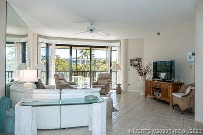 221 Northeast Plantation Road, Unit 311 Stuart, FL 34996 - Photo 8 of 28 Gallery Image 8