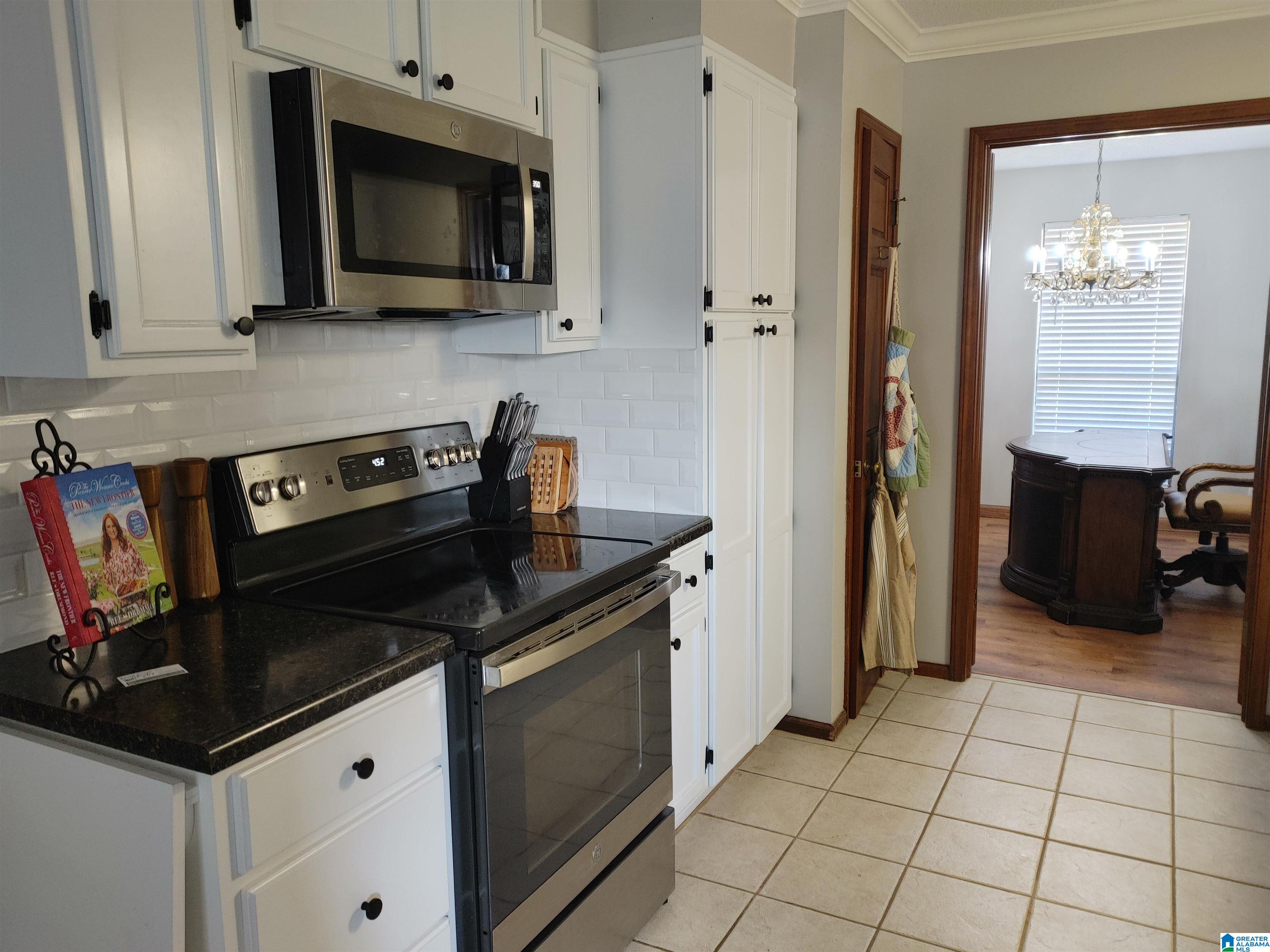 706 Lang Road Sylacauga, AL 35150 - Photo 7 of 17