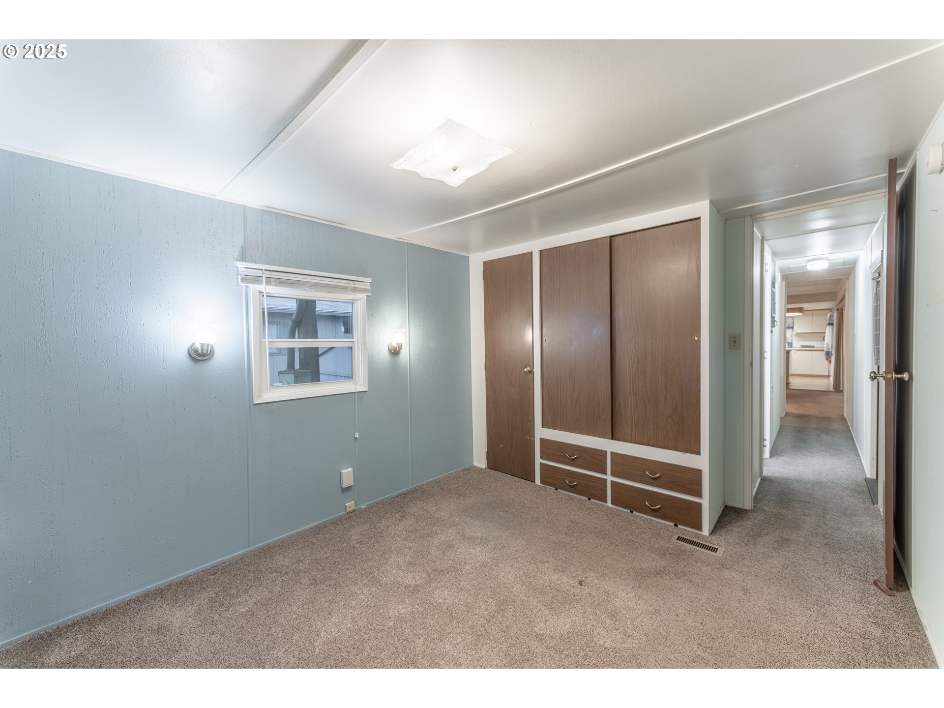 3500 Southeast Concord Road, Unit 65 Milwaukie, OR 97267 - Photo 14 of 19 a view of an empty room