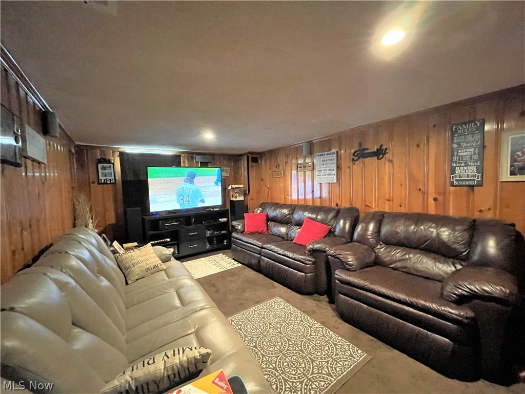21019 Hansen Road Maple Heights, OH 44137 - Photo 6 of 26 Gallery Image 6