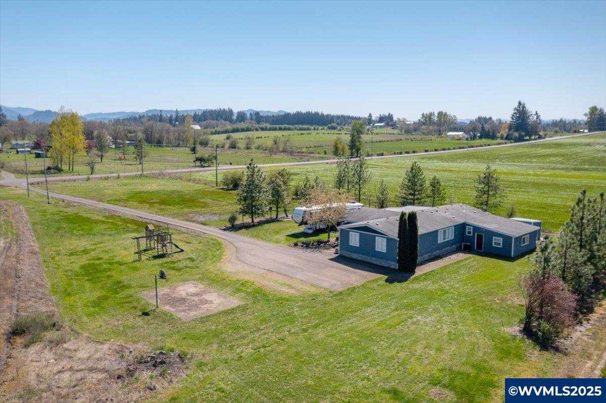 36062 Providence School Road Lebanon, OR 97355 - Photo 5 of 49 Gallery Image 5