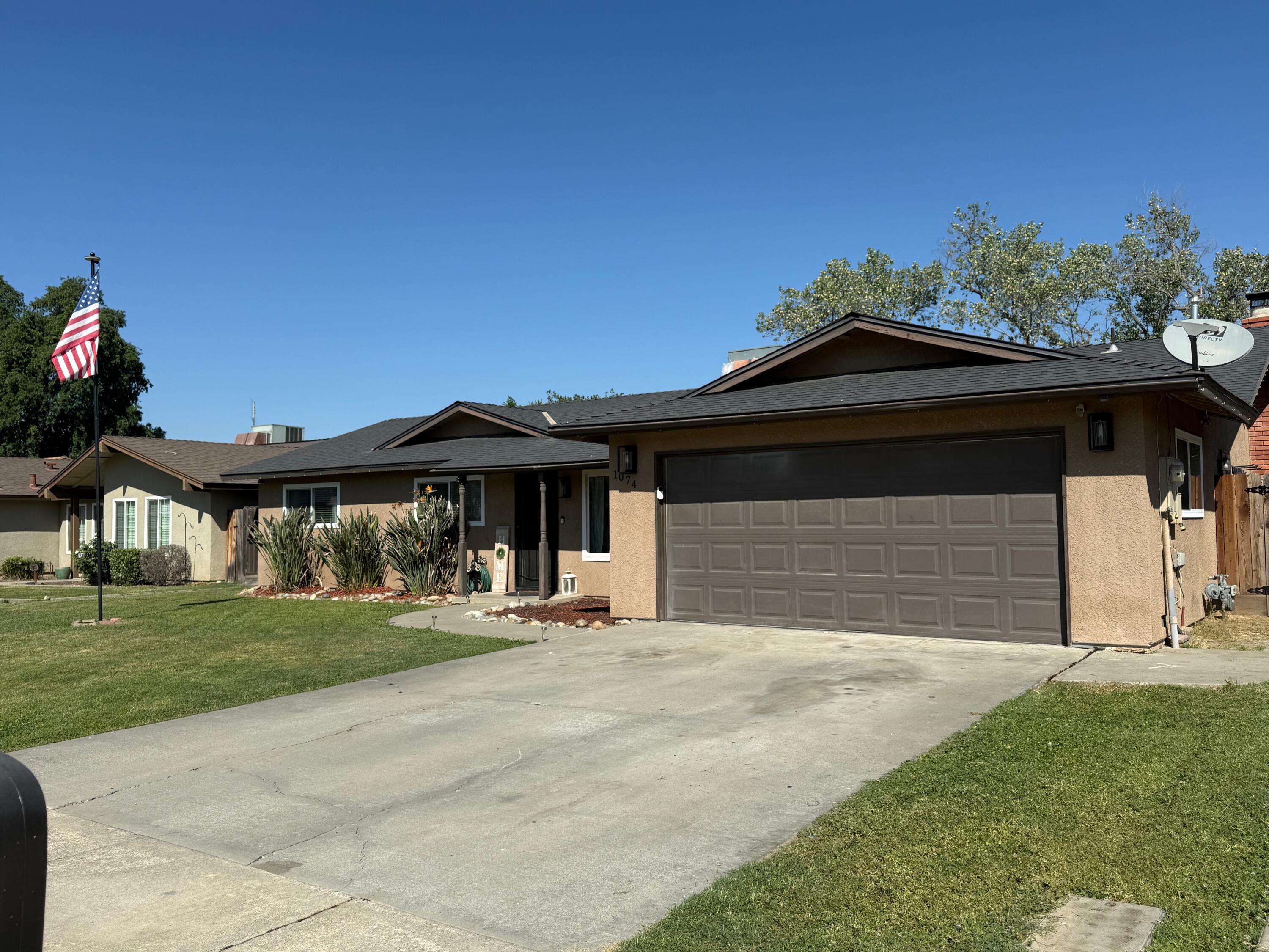 1074 Raymond Road Hanford, CA 93230 - Photo 2 of 33 IMG_1219
