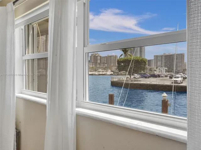 $275,000 | 2600 Diana Drive, Unit 105, Hallandale Beach, FL 33009