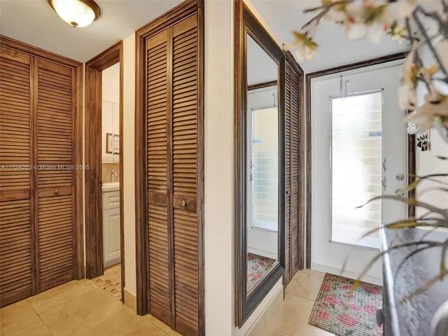 $275,000 | 2600 Diana Drive, Unit 105, Hallandale Beach, FL 33009