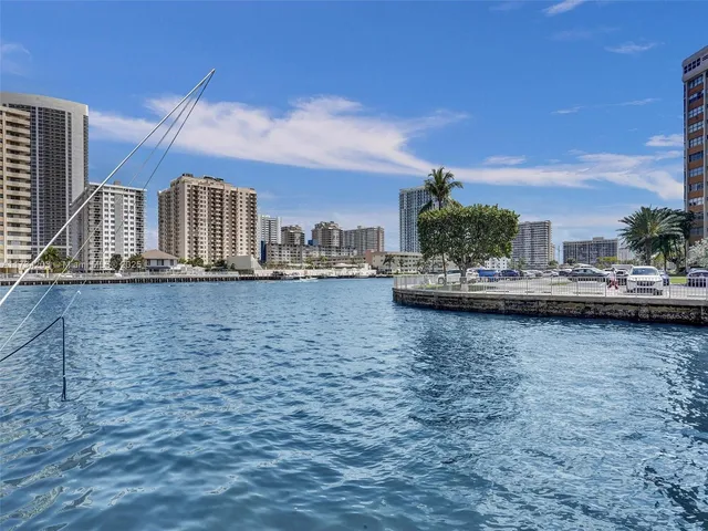 $275,000 | 2600 Diana Drive, Unit 105, Hallandale Beach, FL 33009