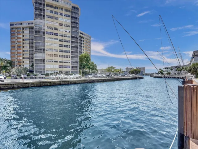 $275,000 | 2600 Diana Drive, Unit 105, Hallandale Beach, FL 33009