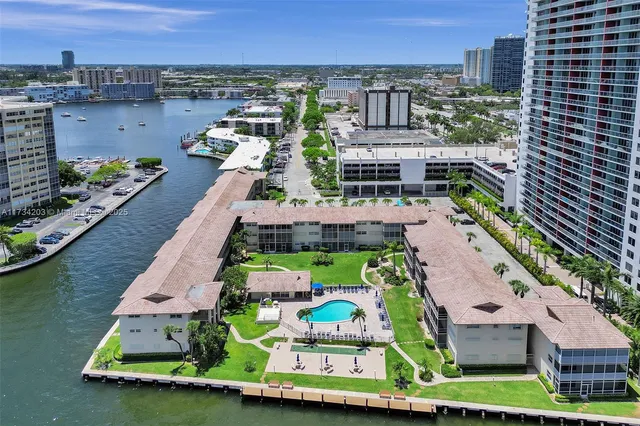 $275,000 | 2600 Diana Drive, Unit 105, Hallandale Beach, FL 33009