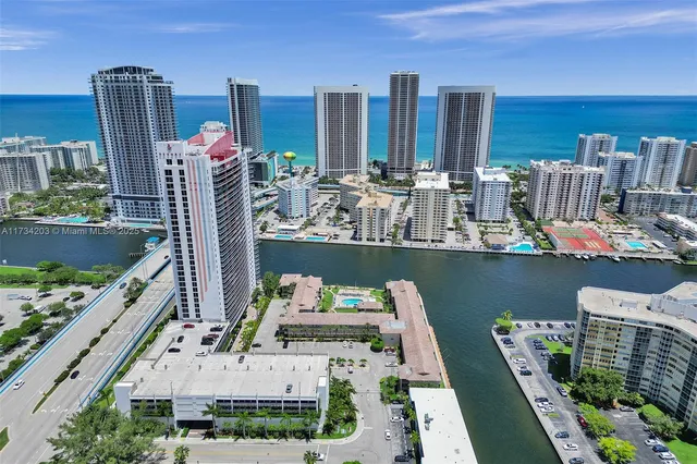 $275,000 | 2600 Diana Drive, Unit 105, Hallandale Beach, FL 33009