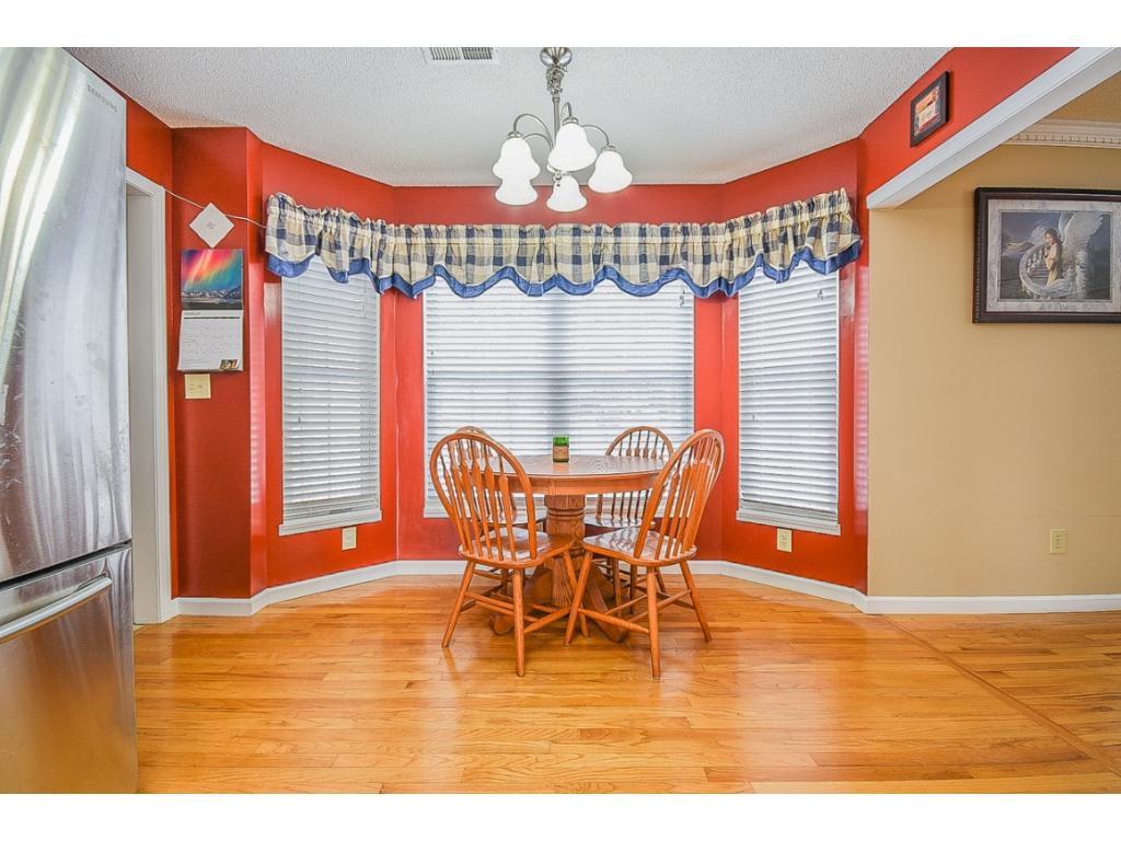 807 East Mountain View Road Johnson City, TN 37601 - Photo 12 of 36 Eat in Kitchen