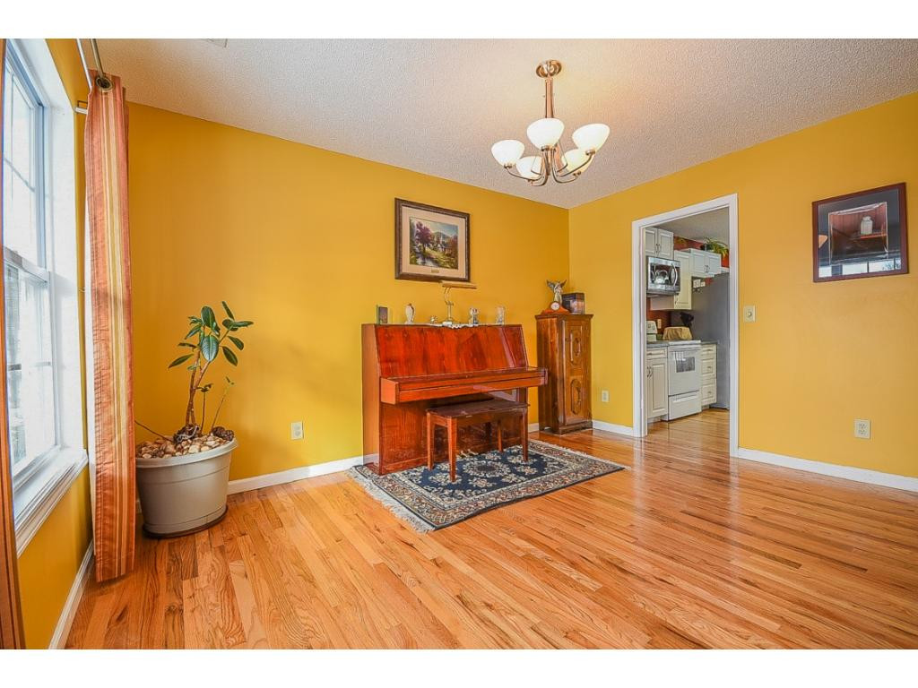807 East Mountain View Road Johnson City, TN 37601 - Photo 14 of 36 Formal Dining Room
