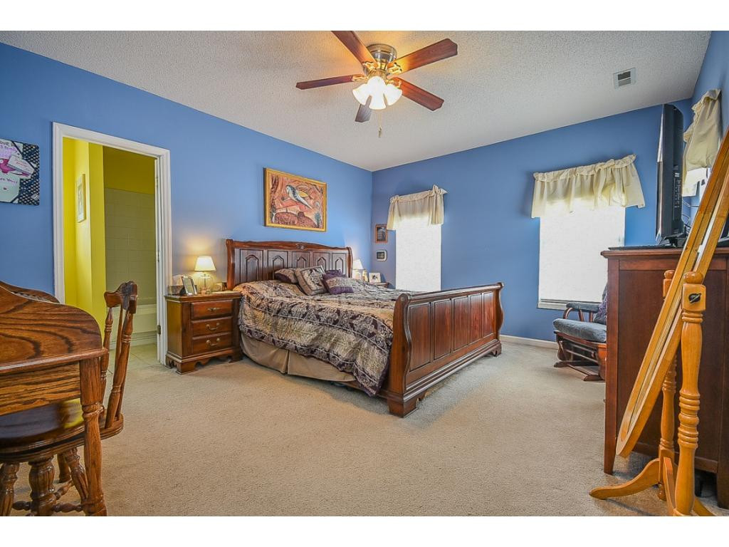 807 East Mountain View Road Johnson City, TN 37601 - Photo 15 of 36 Master Bedroom on main