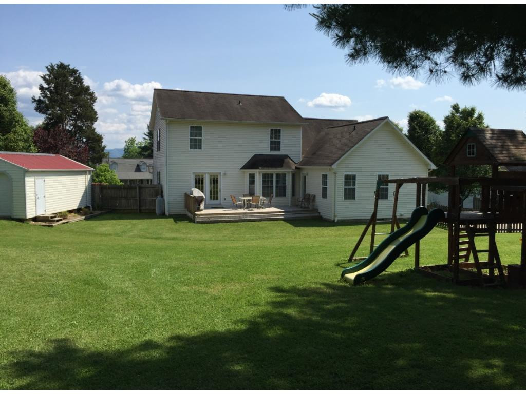 807 East Mountain View Road Johnson City, TN 37601 - Photo 30 of 36 Large Level Fenced Yard